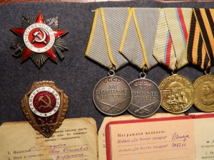 ОТЛИЧНЫЙ СВЯЗИСТ+2БЗ+КИЕВ+СТАЛИНГРАД.