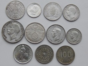 Продам коллекцию серебрянных монет - 50 шт.