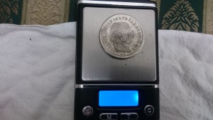 3 монеты.