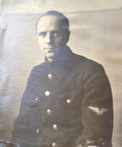 Фото в форме и с эмблемами ГВФ довоенные.