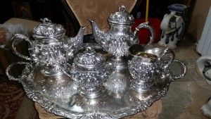 Очень красивый сервиз
