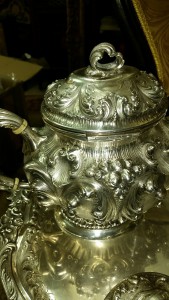 Очень красивый сервиз