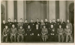 ЖЕЛЕЗНОДОРОЖНИКИ. После награждения в Кремле. 11.09.1951 г.