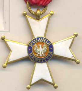 Орден Возрождения Польши золото КМД 570 штук.