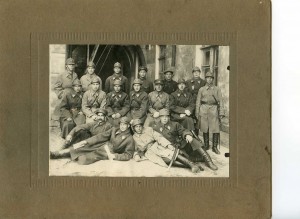 Группа МИЛИЦИОНЕРОВ Р К К М в шлемах.