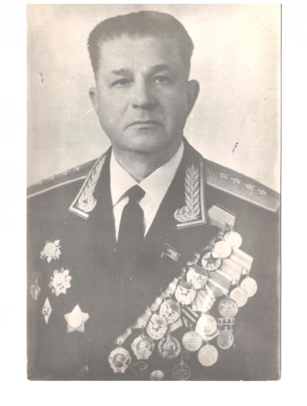 Генерал армии Стученко. Ордена Суворова, Кутузова, 4 БКЗ