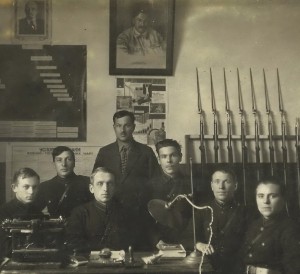 Архив на Сотрудника ОГПУ-НКВД. Много фотографий.