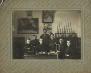 Архив на Сотрудника ОГПУ-НКВД. Много фотографий.