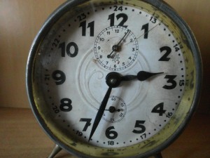 Будильник JUNGHANS.