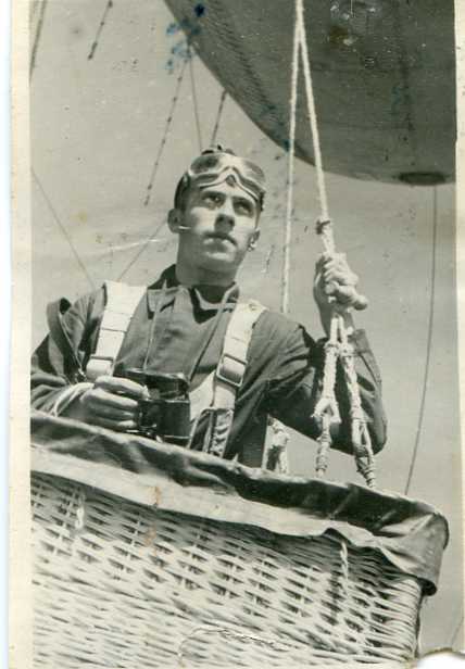 Воздухоплаватель М.ГОРИН. Ленинградский фронт. 1943 г.