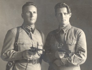 Хороший портрет с оружием