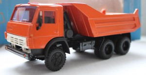 УРАЛ 43206 и КАМАЗ 5511