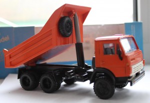 УРАЛ 43206 и КАМАЗ 5511