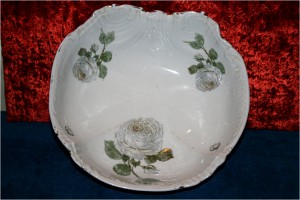 Ваза с розами (Товарищества М.С. Кузнецова)