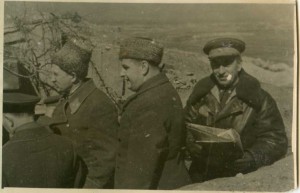 Ком.Приморской Армией ген.майор И.Е.ПЕТРОВ со штабом.