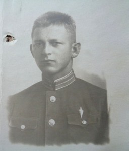 Фото со знаками парашютистов 30 годов.