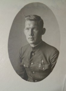 Фото со знаками парашютистов 30 годов.