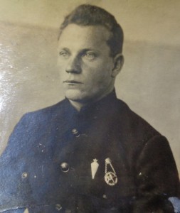 Фото со знаками парашютистов 30 годов.