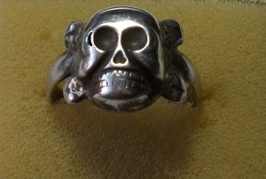 6 колец + знак III РЕЙХ