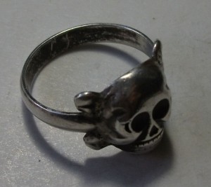 6 колец + знак III РЕЙХ