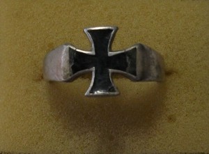 6 колец + знак III РЕЙХ