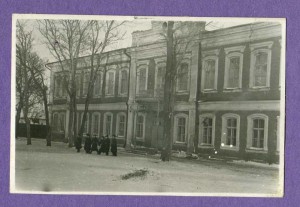 ОРЛОВСКОЕ СУВОРОВСКОЕ Училище. г.Орёл. 1944 г. лот 13 фото.