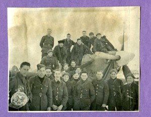 Советские и английские лётчики и техники. Северный фронт.