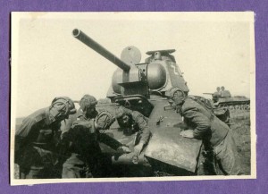 Танки Т-34 Отдельной Чехословацкой бригады. 2 Укр.фр.1944 г.