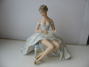 Статуэтка.Балерина с веером Германия