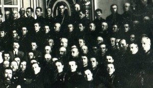 Калинин,Ворошилов,Микоян в группе выпускников Воен. Академии