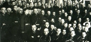 Калинин,Ворошилов,Микоян в группе выпускников Воен. Академии
