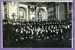 Калинин,Ворошилов,Микоян в группе выпускников Воен. Академии