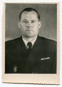 Капитан корабля со знаком