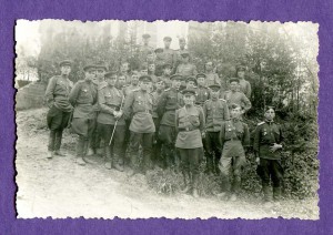Группа советских офицеров 15 ГМбр. г.Рава-Русская. 1944 г.