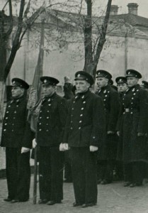 МИКОЛАIВСКОЕ МОРЕХIДНОЕ УЧИЛИЩЕ. 3 фото осени 1958 року.