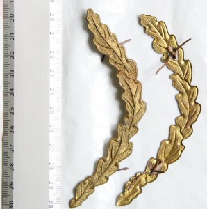 Листочки на  Козырек " Лопата ".