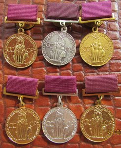 ВДНХ винт и заколка
