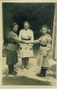 Регулеровщицы - 4 фото.