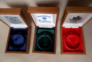 футляр для карманных часов из массива дуба