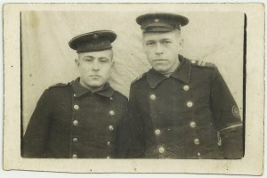 Фото ПЛ, Эсминца и моряков с эсм. "Лихой", с одного альбома.