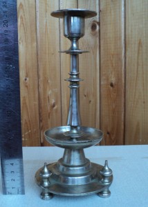 Подсвечник с клеймом