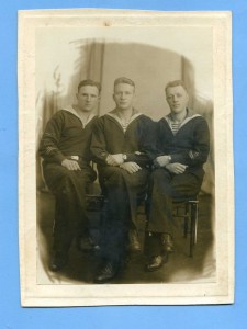 Фото краснофлотцев э/м."СЕРГО ОРДЖОНИКИДЗЕ" ("ОПЫТНЫЙ").