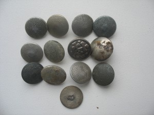 Пуговицы 13шт
