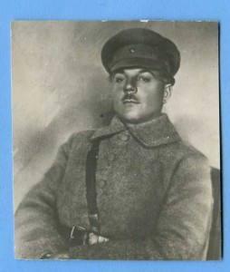 Член РВС Южного фронта К.Е.Ворошилов. 1918 г.