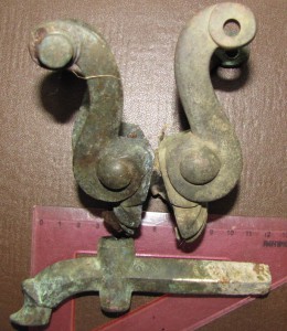 Красивые ручки, похожи на самоварные.