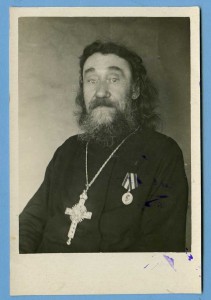 СВЯЩЕННИК Вилегородской церкви.Медаль "За поб.над Германией"