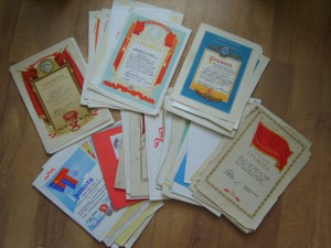 Грамоты-100,Похвальный лист ВЛКСМ-5.(Спорт)на Игнатьева Ю.А.