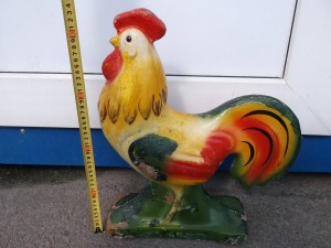 Петух на колесах папье маше