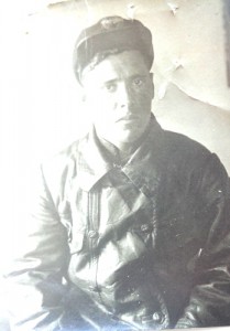 Фото с кокардами ГВФ.