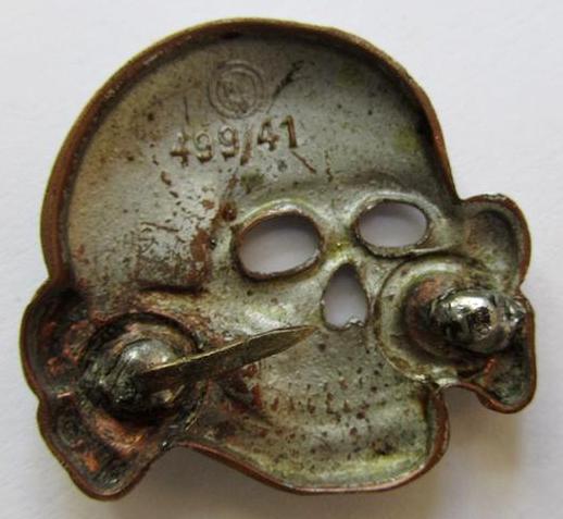 кокарда СС . Мёртвая голова, орёл